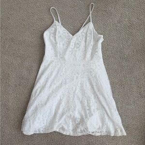 Elegant White Lace Dress